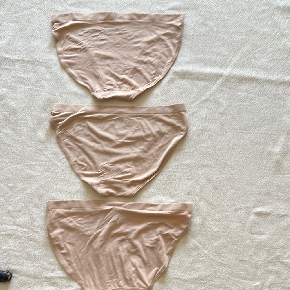 Victoria's Secret Women's Tan High-Leg Bikinis- Pack of 3 NWT - Picture 2 of 5